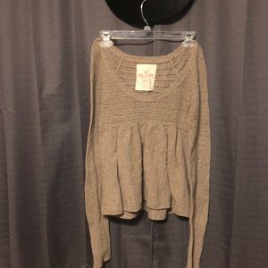 Hollister sweater